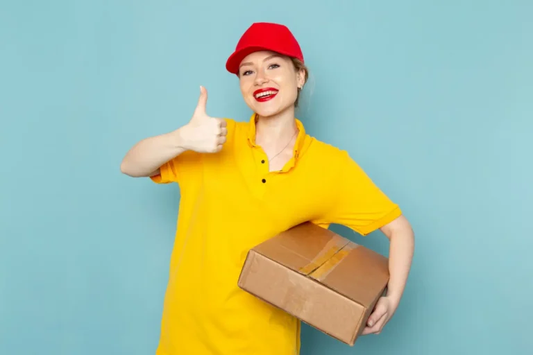 DHL Service Point – czym jest? Jak nadać przesyłkę w punkcie?