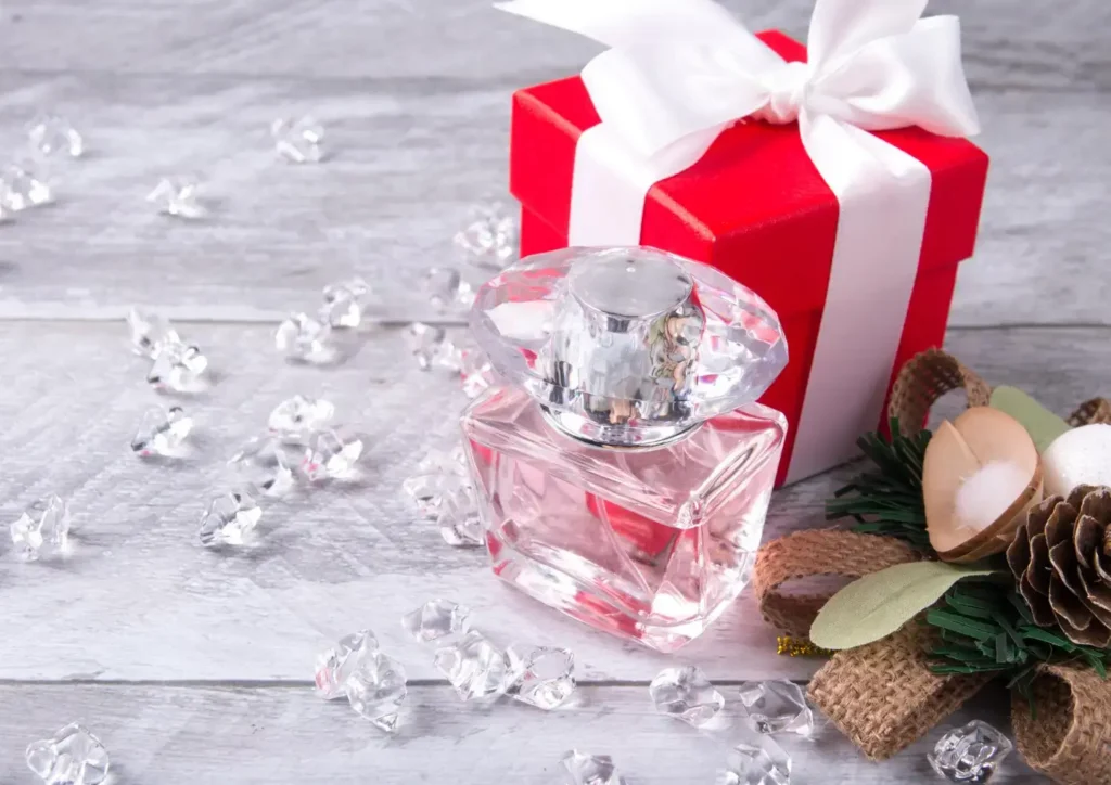 Jak zapakować perfumy na prezent do wysyłki?
