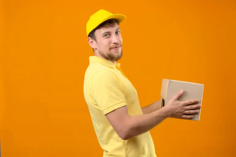 Czy InPost pracuje w soboty? Jak działa usługa paczka w weekend?