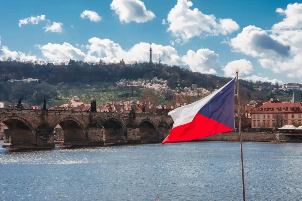 Ile idzie paczka z Czech do Polski?